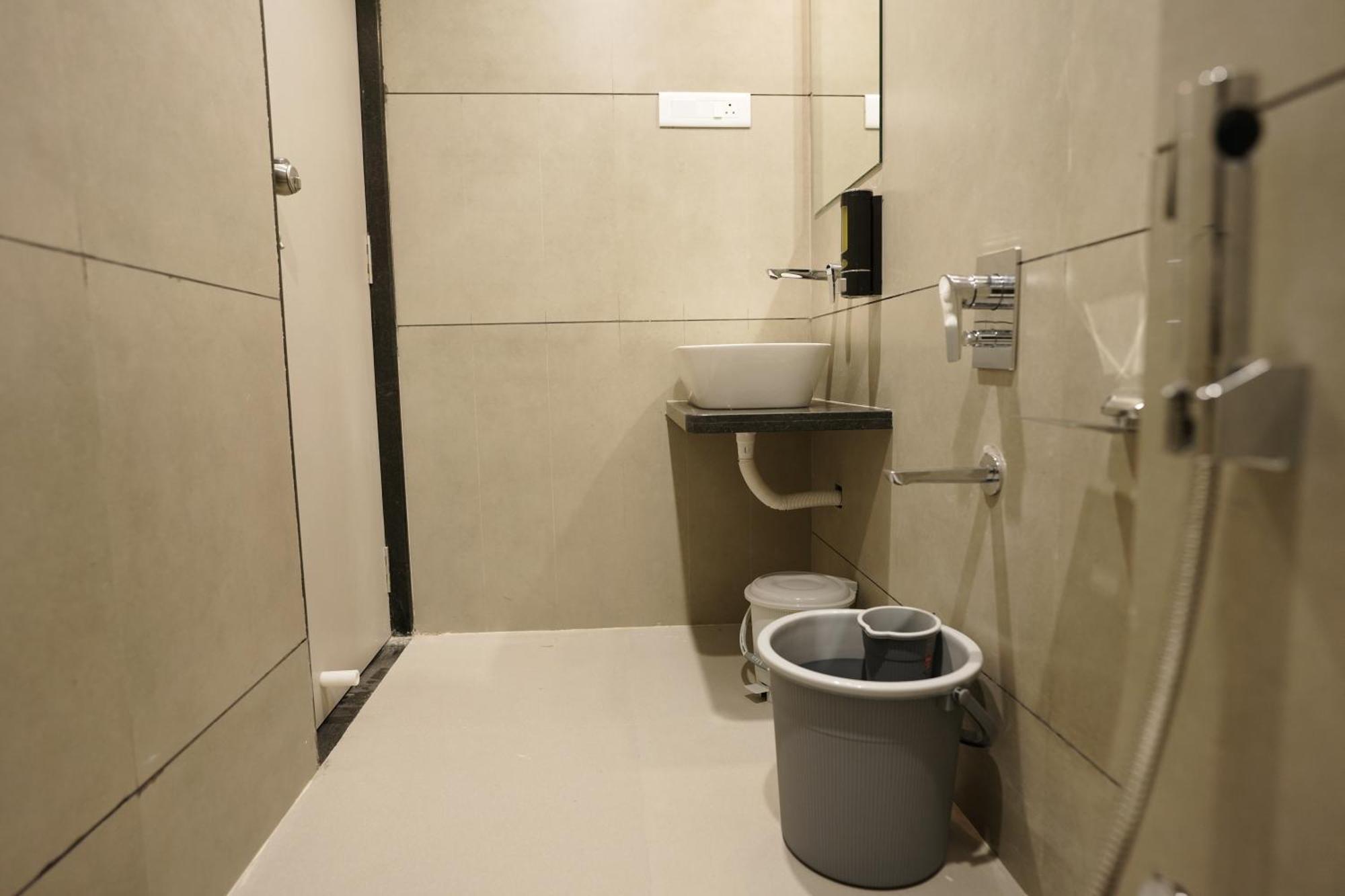 A Square Executive Hotel 아우랑가바드 외부 사진